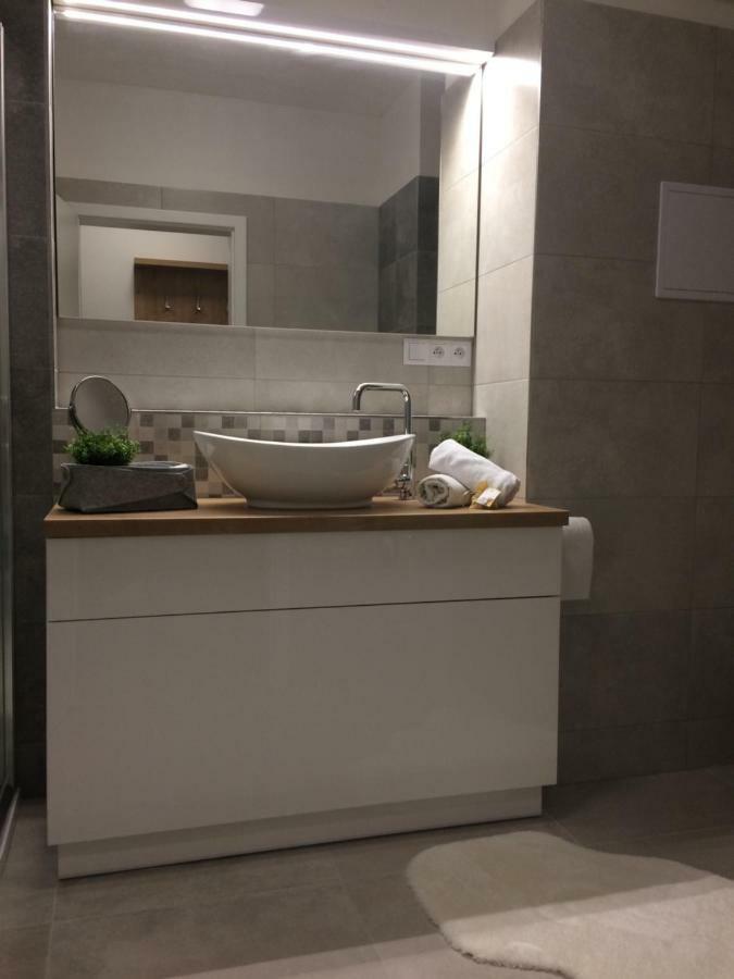Apartman Dara ลิปโนนัดเวิลตาวู ภายนอก รูปภาพ
